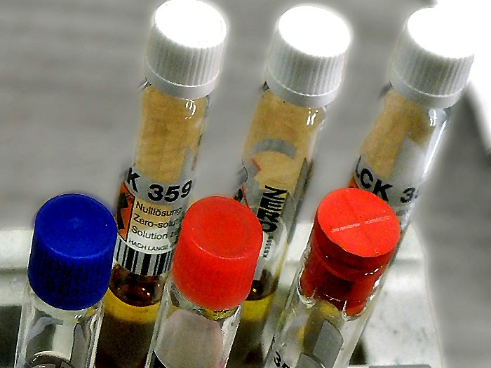 Küvetten-Tests für die Analyse der Prozessbäder